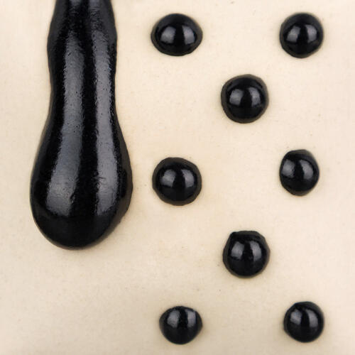Mayco Stoneware Brushable Glaze SW425 Black Melt Gloop — example fired result